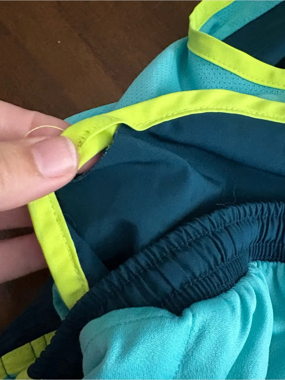 Nike Dri Fit Women’s Medium Teal Green Shorts With Liner Small Seam Rip P7